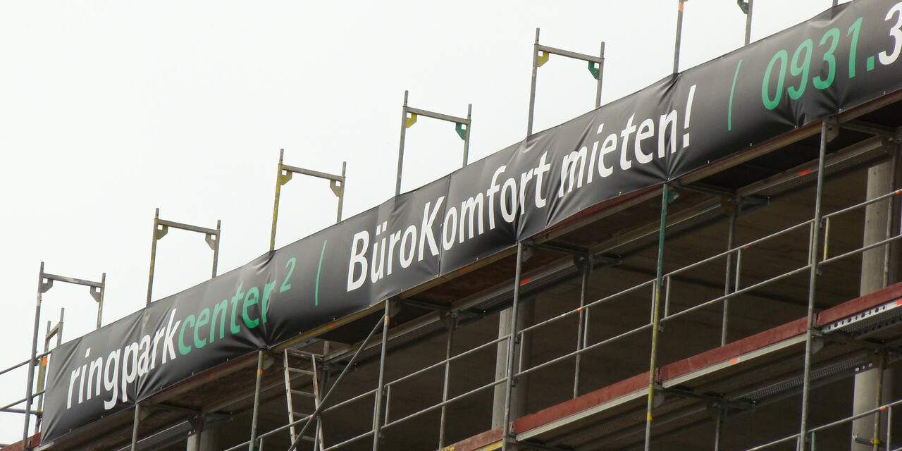 Grafikmanufaktur MP Design | Großflächentafel Bader Immobilien